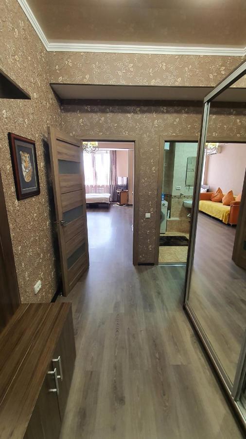Orange Apartment With Panoramic View Bishkek Esterno foto