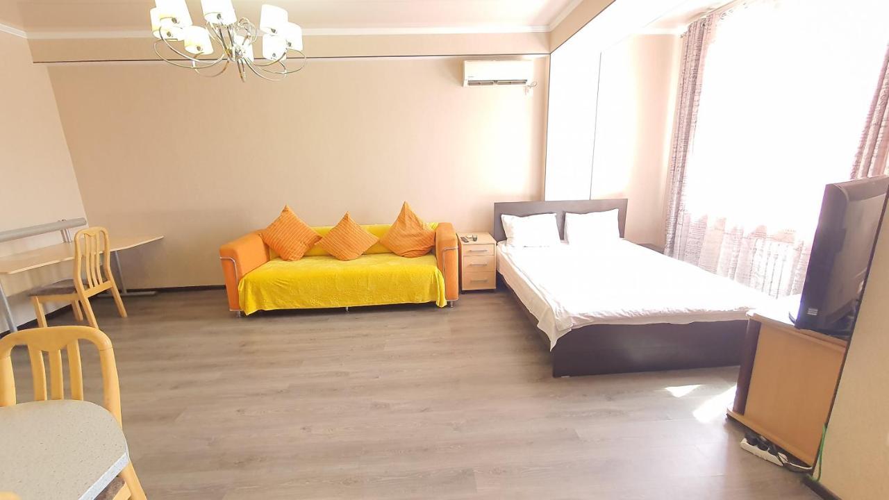 Orange Apartment With Panoramic View Bishkek Esterno foto